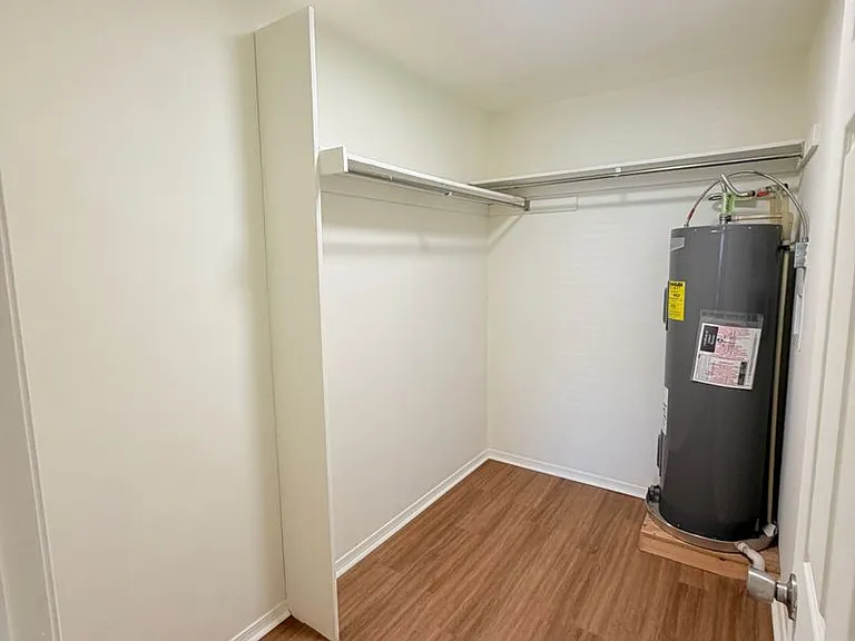 Cedar Creek Apartment Homes — Photo 15