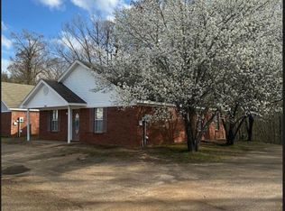 300 Creekwood Ln, Oxford, MS 38655