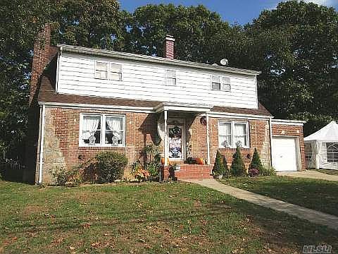 1st image of 32 Arkansas Dr