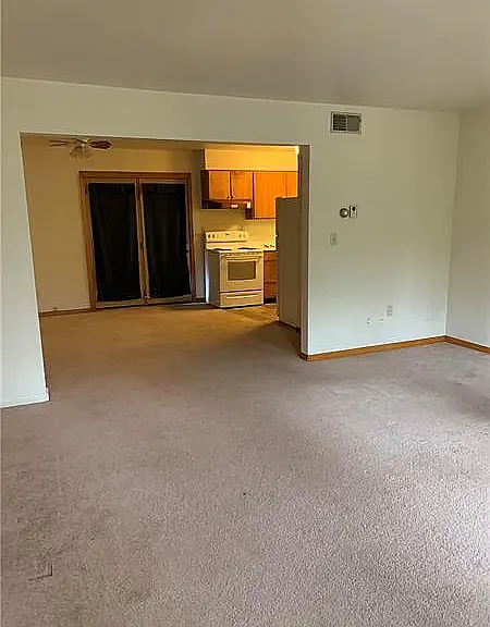 107 Country Club Ln #4 — Photo 4