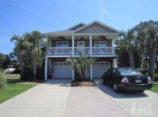 821 Settlers Ln, Kure Beach, NC 28449