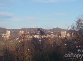3 Toxaway St, Asheville, NC 28806