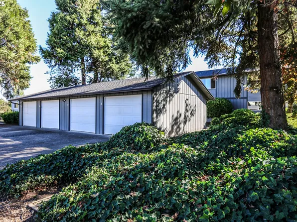 1015 R St, Springfield, OR 97477