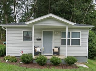 508 E Church St, Dallas, NC 28034