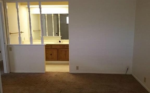 4th image of 4399 Woodland Dr