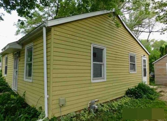 4th image of 641 Arbutus Ave