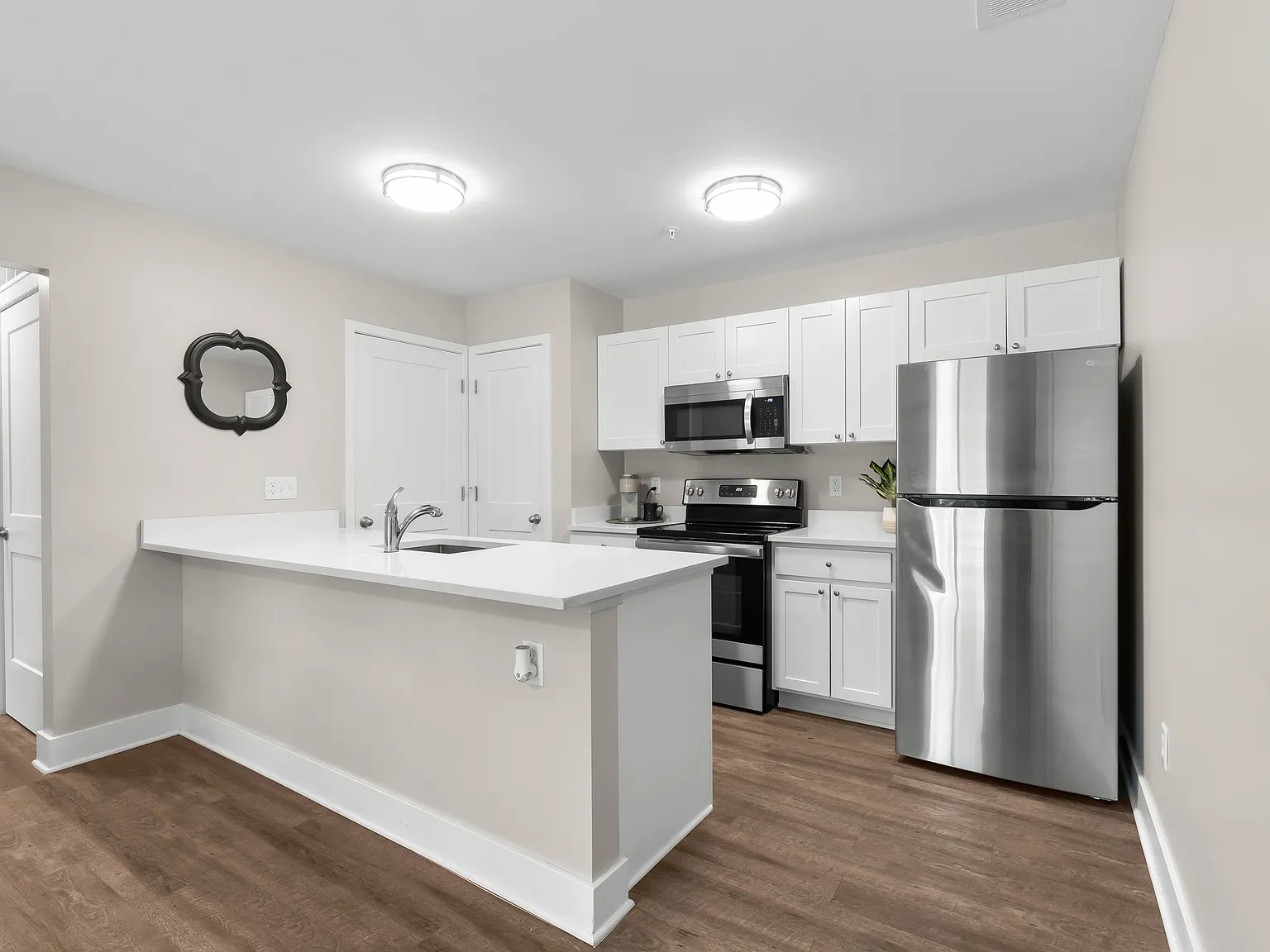 Westlake Place Apartments — Photo 2