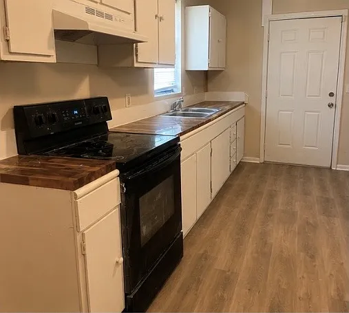 3616 Leigh Ln — Photo 4
