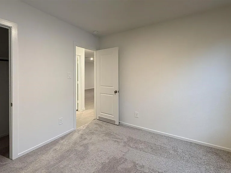 1439 Cactus Rose Dr — Photo 10