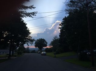 31 Stowe Rd, Waterbury, CT 06704