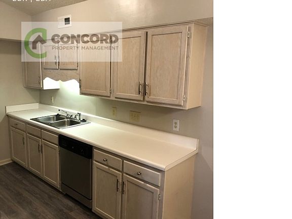 5th image of 802 Folly Ct Unit E