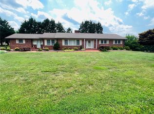 2374 Twin Oaks Rd, Elkin, NC 28621