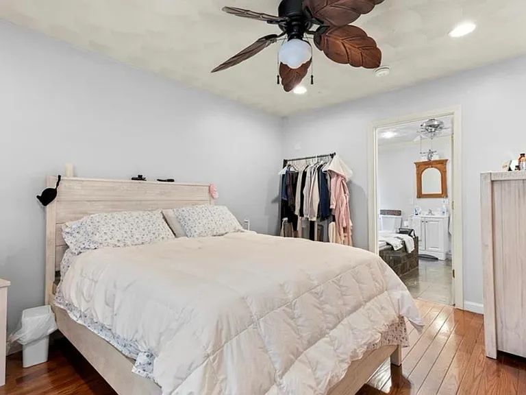 110 Pleasant St #1 — Photo 6