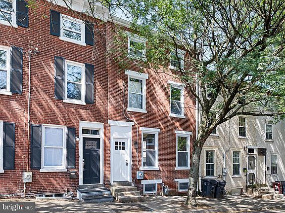 2nd image of 618 W 7th St