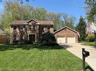1001 Duxbury Ct, Cincinnati, OH 45255