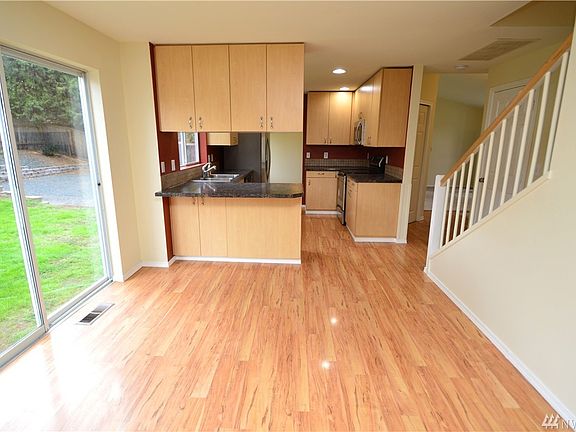 5th image of 8620 64th Ave E