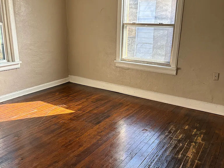 2640 N Quaker Ave — Photo 10