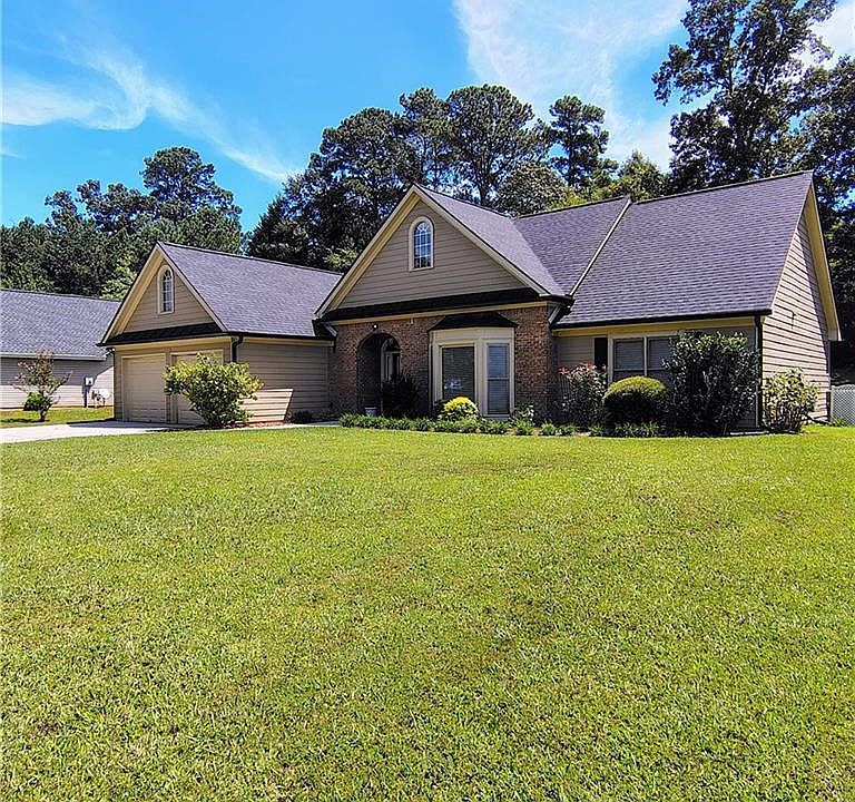 1st image of 2920 Lenora Springs Dr