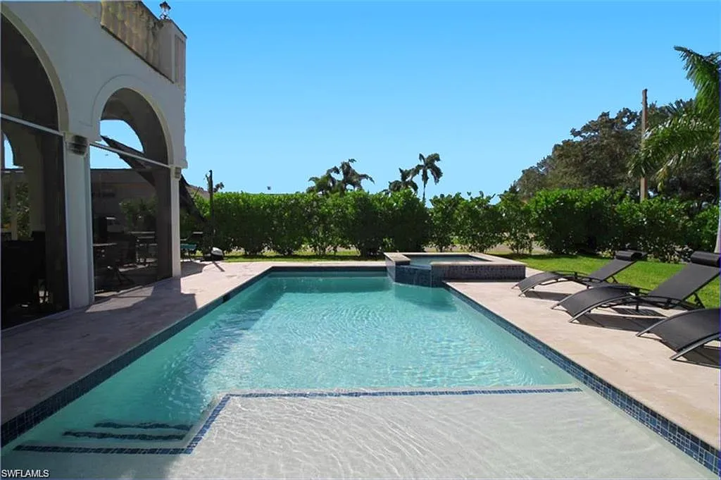 4 bed, 4.0 bath, 3206 sqft, $20,000 — Photo 4