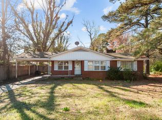 808 W Harper St, Snow Hill, NC 28580