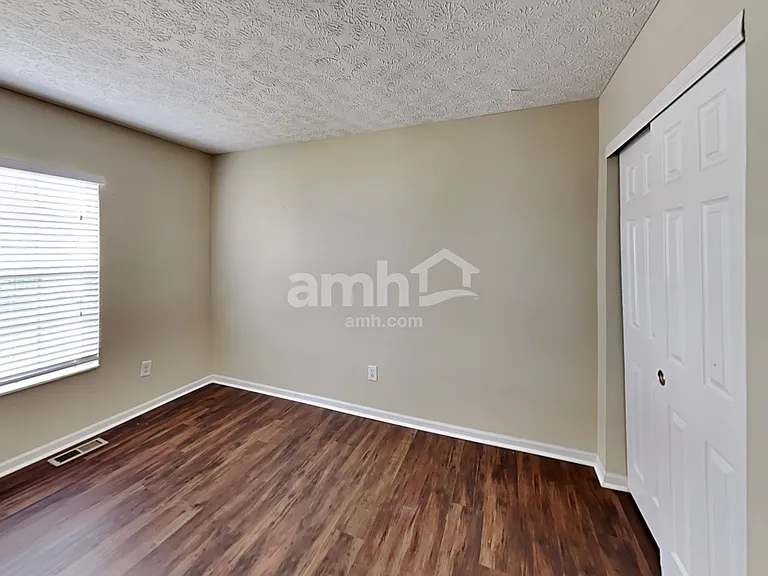 9255 Ruston Ln — Photo 17