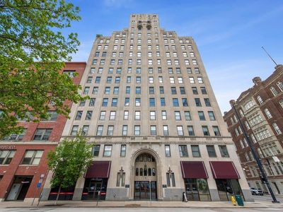 30 E Central Pkwy APT 701, Cincinnati, OH, 45202