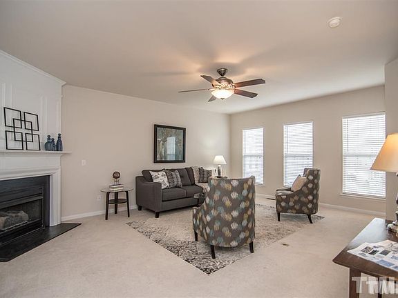 5th image of 409 Coral Creek Ln