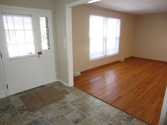 4th image of 14125 Yorktown Dr