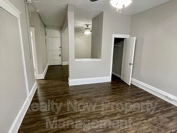 2nd image of 4088 Erie St #11