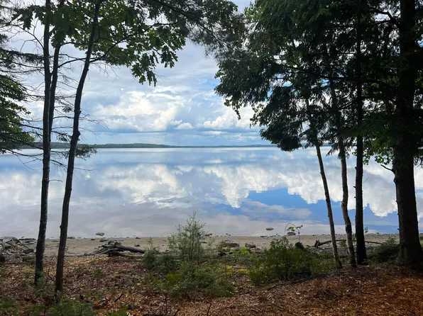 32 Jesses Beach Way, Ellsworth, ME 04605