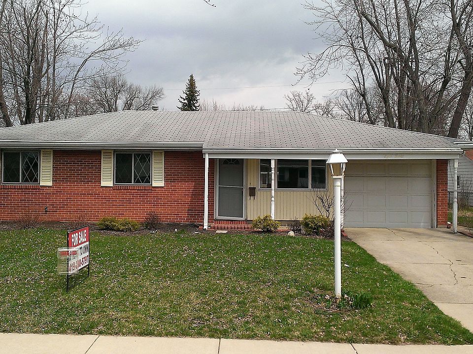 1st image of 830 Mackenzie Dr