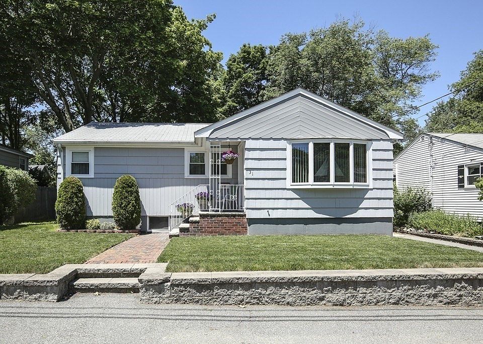 1st image of 31 Fairchild Ave