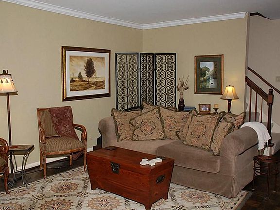 5th image of 6330 Briar Rose Dr