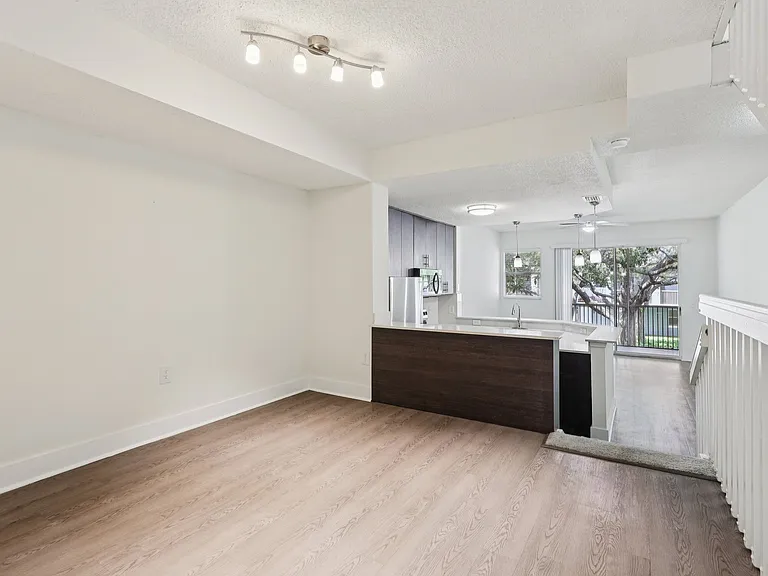 Windsor Castle Townhome Community — Photo 103