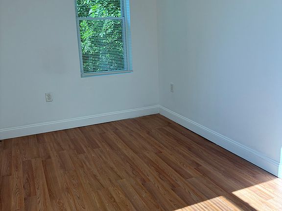5th image of 433 Atlantic St SE #3