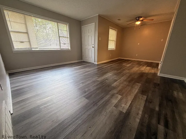 3535 Debby Dr — Photo 10