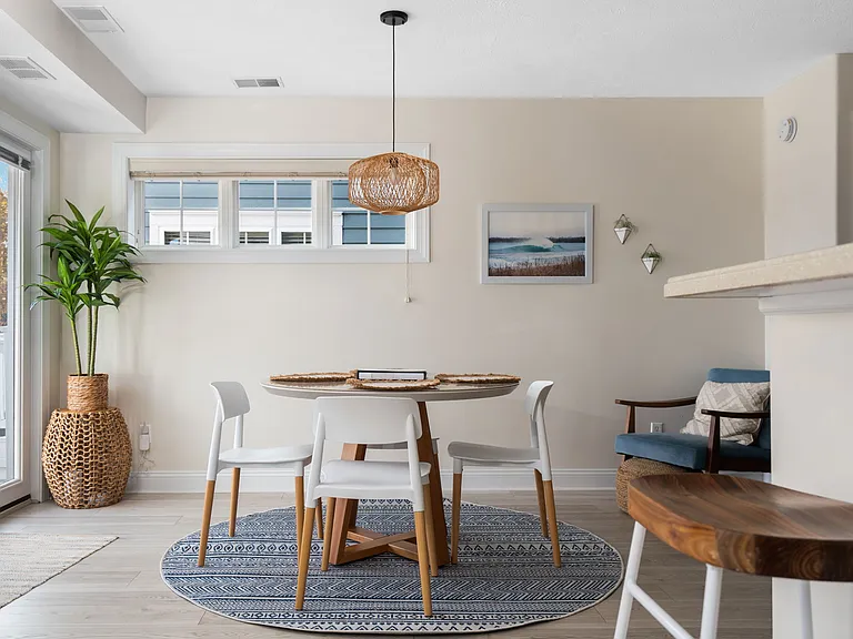 100 Hope St #210 — Photo 40