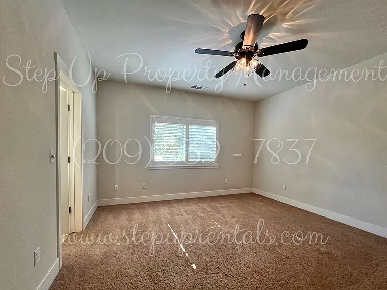 18 Cottage Ct — Photo 8