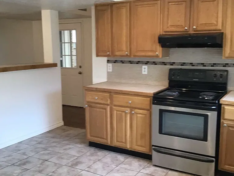 2622 Meadowview Dr — Photo 11