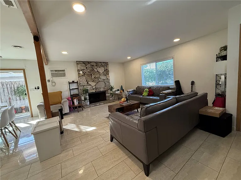 7672 Amazon Dr #1 — Photo 5