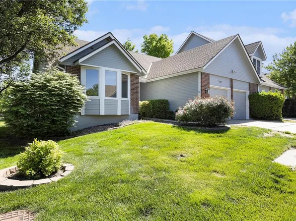 7001 W 157th Ter, Overland Park, KS 66223