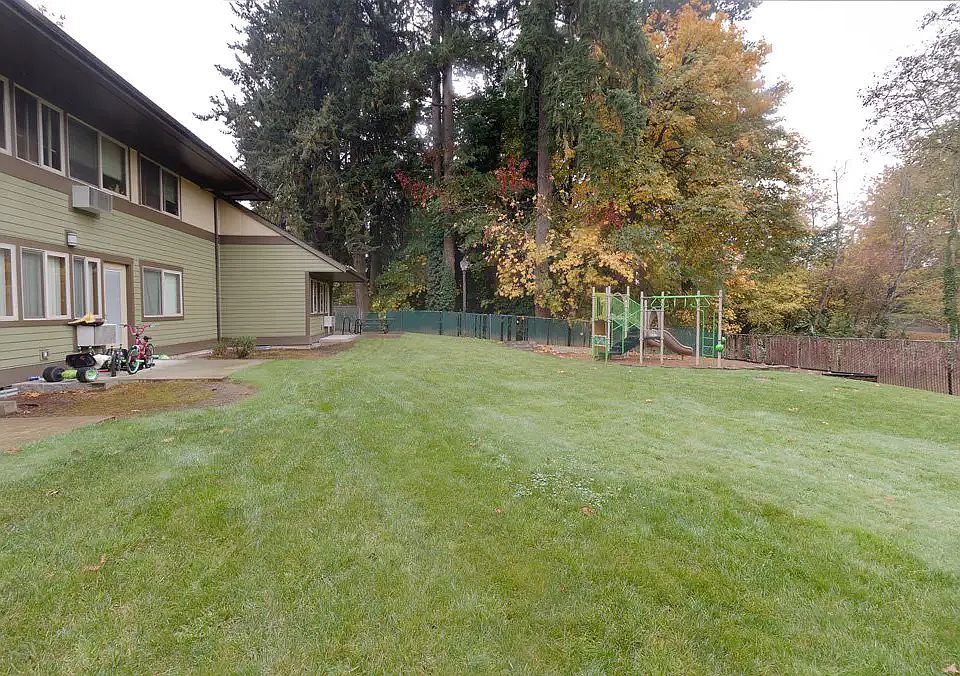 Duck Country Wilsonville Heights 30125 SW Brown Rd Wilsonville OR