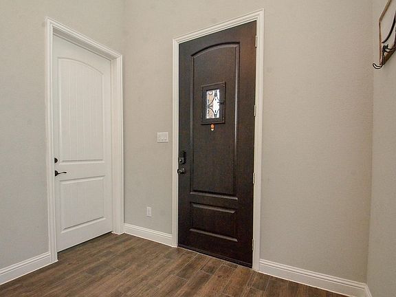 5th image of 6619 Windy Hills Ln