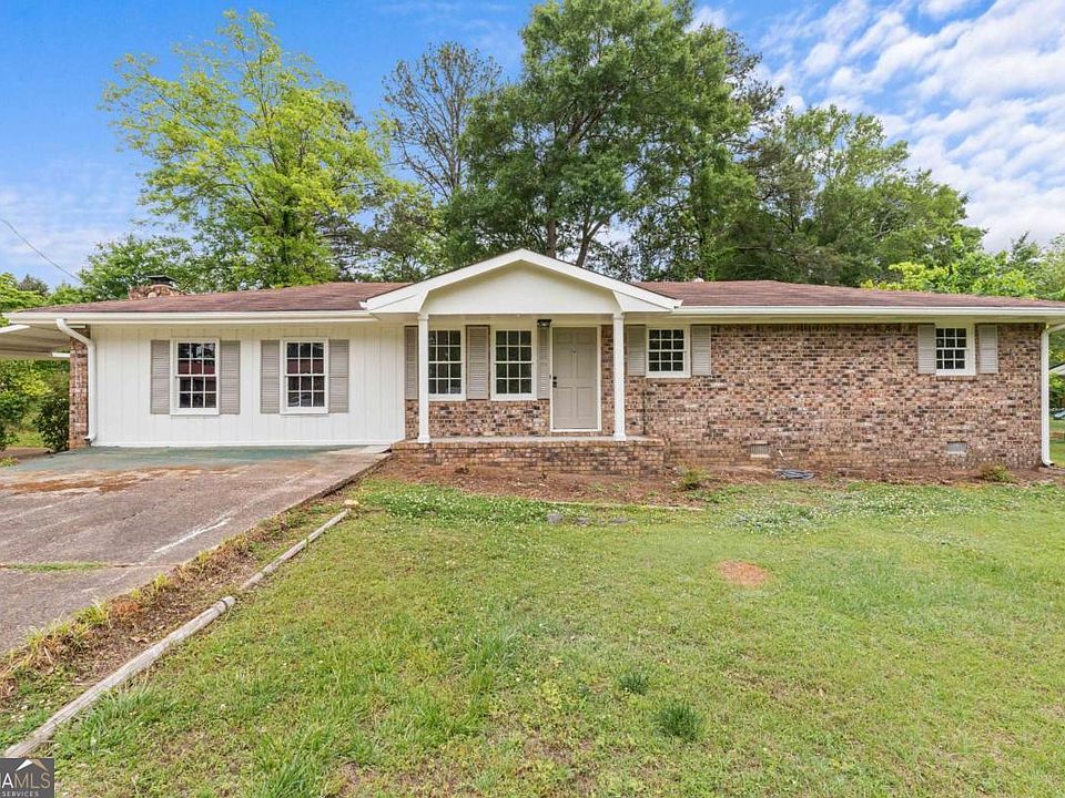 1st image of 122 Carroll Cir