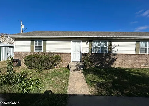822 & 824 S Patterson Ave #822 Photo 1