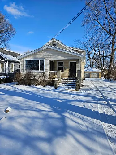 1916 N Ashley Ct Photo 1