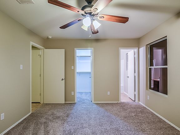 3rd image of 804 Municipal Dr