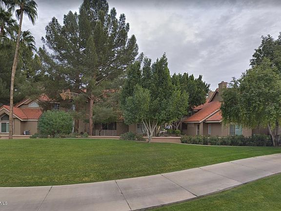 2nd image of 1633 E Lakeside Dr Unit 13