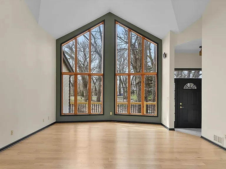 72 Hunter Ln — Photo 5