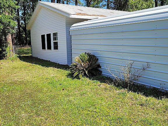 4th image of 2527 Florida Ave